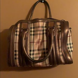 Burberry bag 💫Authentic 💫
